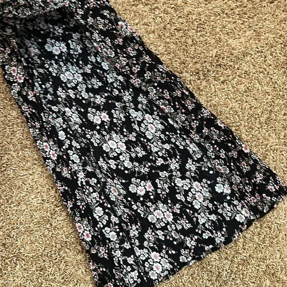 Off shoulder dress - Picture 5 of 8